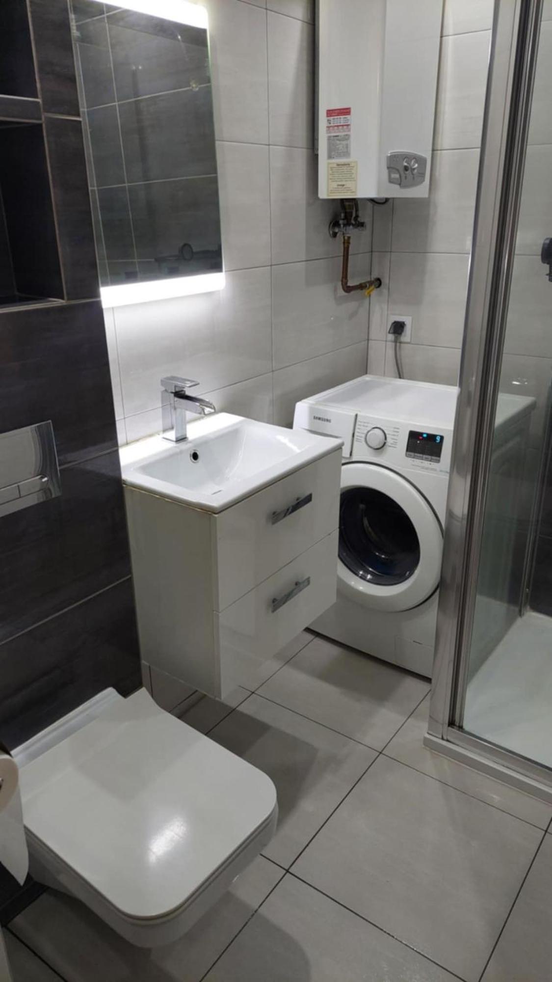 Ekskluzywny Apartament W Centrum Z Klimatyzacja I Balkonem Lubin  Exterior photo