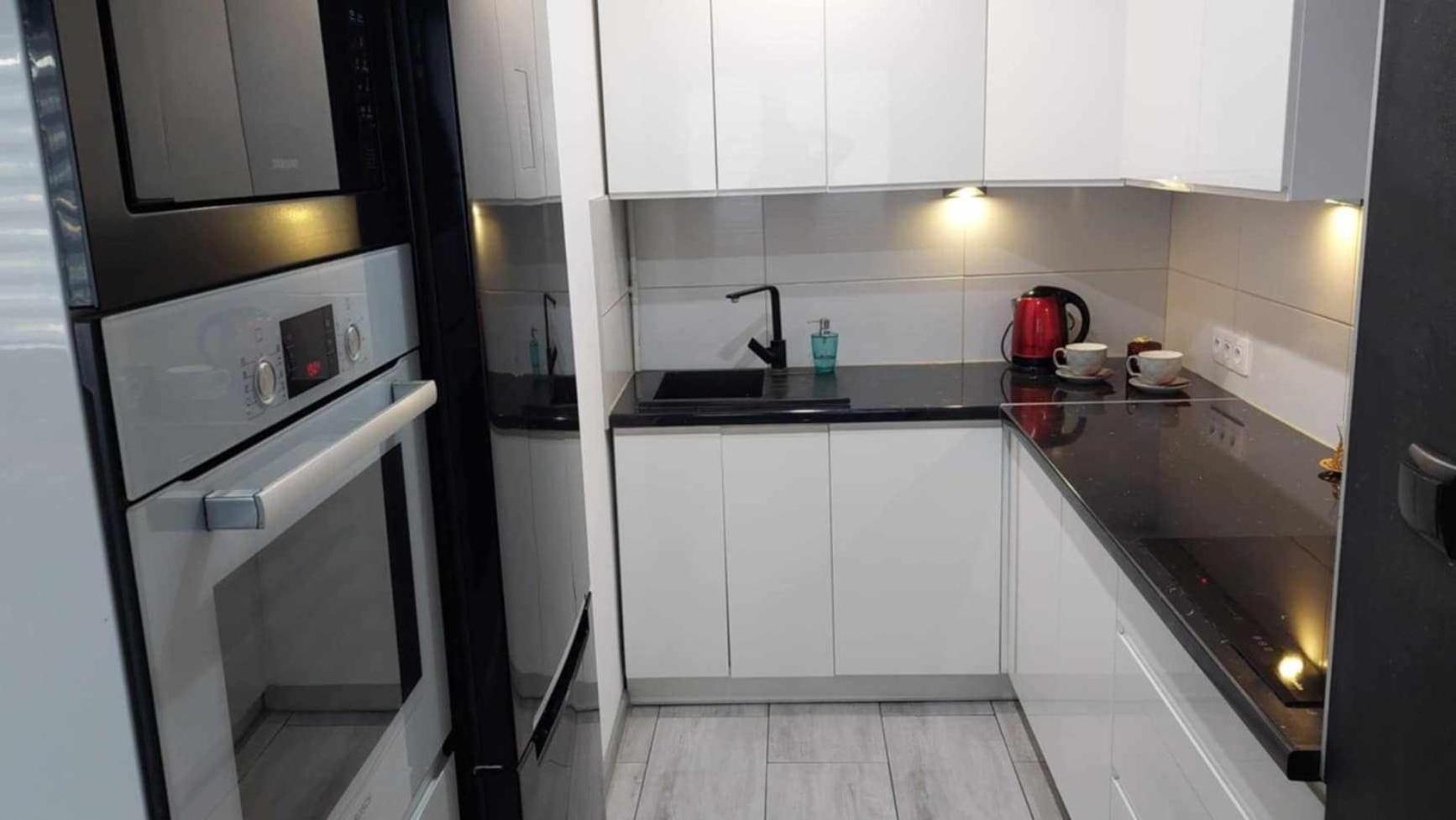 Ekskluzywny Apartament W Centrum Z Klimatyzacja I Balkonem Lubin  Exterior photo