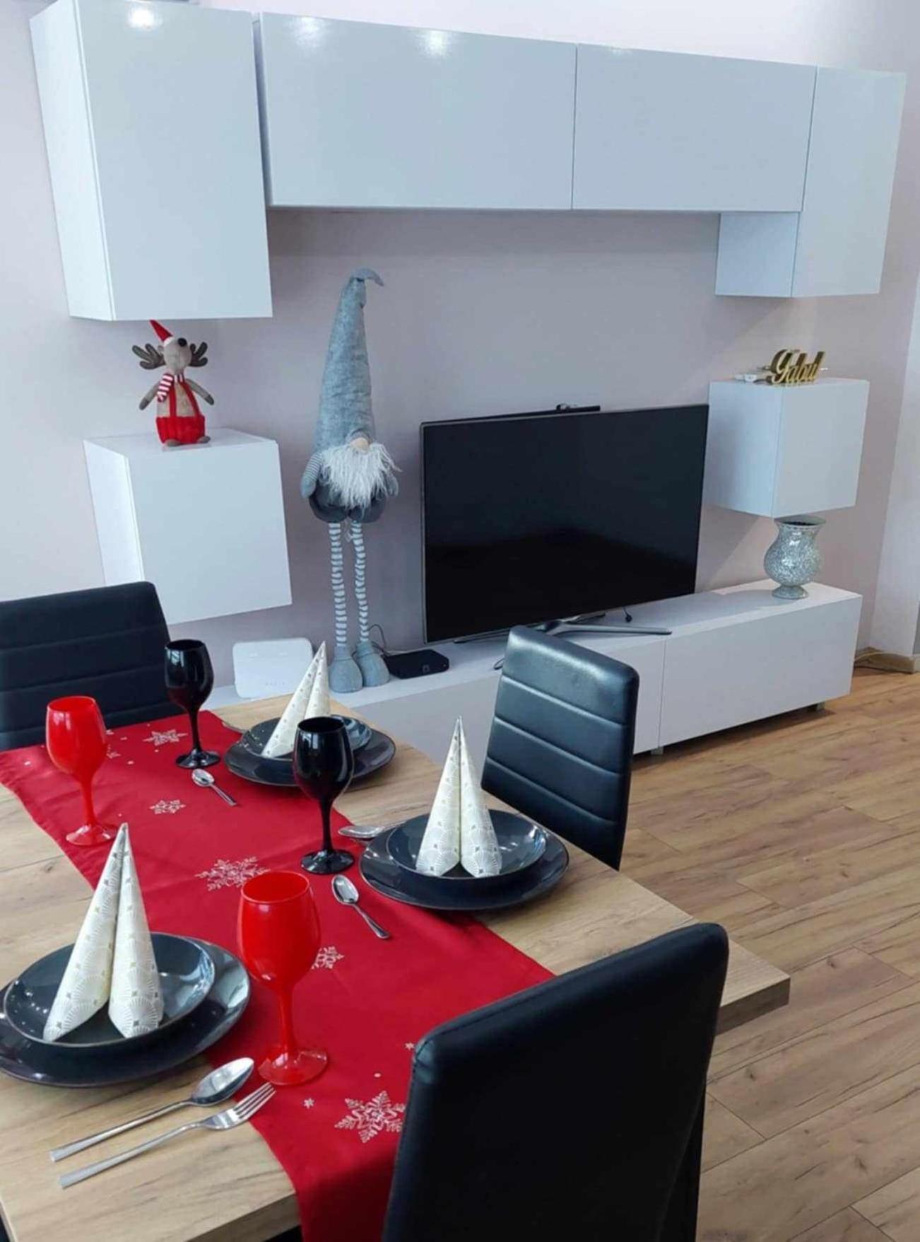 Ekskluzywny Apartament W Centrum Z Klimatyzacja I Balkonem Lubin  Exterior photo